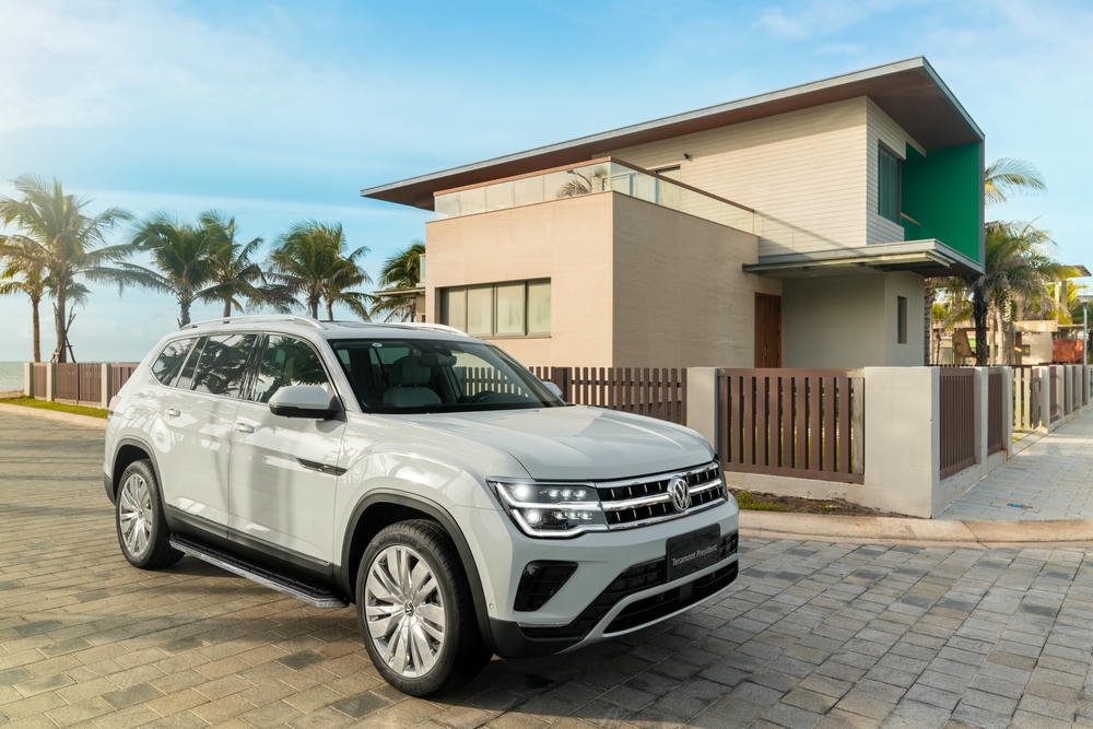 VW Teramont President trắng